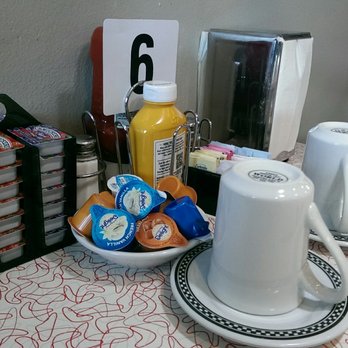 Bristol 45 Diner - Table fixings. - Diners Near Me - Bristol, Wisconsin