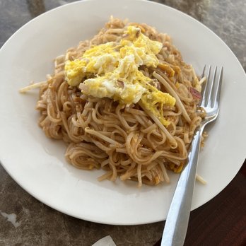 Stadium Thai - a plate of noodles and eggs - Thai Near Me - Tacoma, Washington Stadium Thai - a plate of noodles and eggs - Thai Near Me - Tacoma, Washington