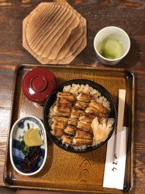 Anagomeshi Ueno あなごめしうえの by null