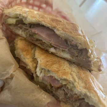 Bodega - Cuban - Latin American Near Me - St Petersburg, Florida