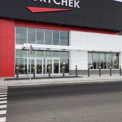 Sport Chek - Outside