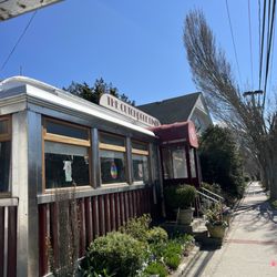 The Cutchogue Diner