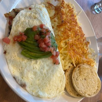 Broken Yolk Cafe - Egg white omelette - Breakfast & Brunch Near Me - Santee, California Broken Yolk Cafe - Egg white omelette - Breakfast & Brunch Near Me - Santee, California