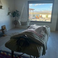 Nicole’s Mobile Massage - Table set up