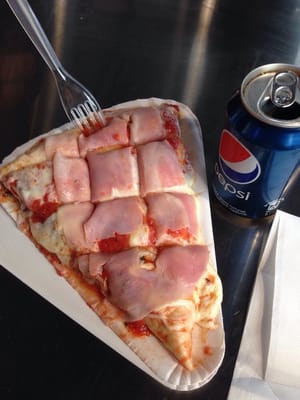 Spontini by null