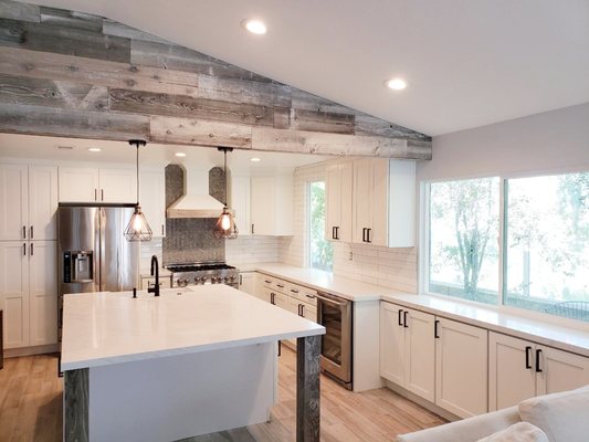 Beautiful Kitchen Remodel - Upgrade Your Kitchen Today! Beautiful Kitchen Remodel - Upgrade Your Kitchen Today!