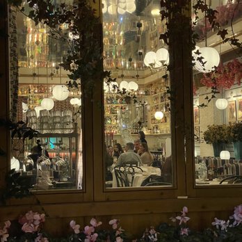 Villa Capri - View from outside in. - Italian Near Me - Madrid, M Villa Capri - View from outside in. - Italian Near Me - Madrid, M