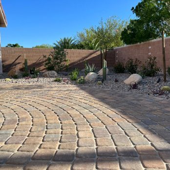 Michelle Duncan Designs - Desert Landscape. Belgard pavers. North Las Vegas - Landscape Architects or Designers Near Me