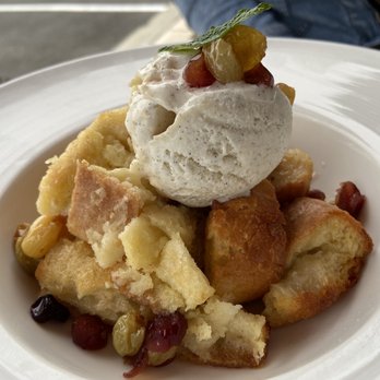 The Edge in Jackson - Bread pudding dessert - New American Near Me - Jackson, New Jersey The Edge in Jackson - Bread pudding dessert - New American Near Me - Jackson, New Jersey