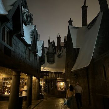 Universal Studios Hollywood - Harry Potter Alley - Amusement Parks Near Me - Universal City, California Universal Studios Hollywood - Harry Potter Alley - Amusement Parks Near Me - Universal City, California