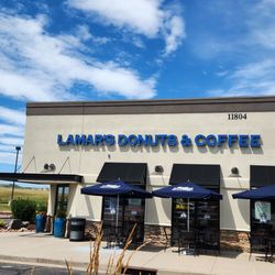 LaMar's Donuts & Coffee - Entrance & patio seating