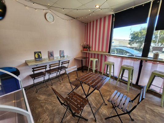 Jiro Cafe & Bakery by null