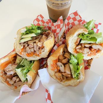 Le’s Banh Mi - Roasted Pork Sandwich - Cafes Near Me - Honolulu, Hawaii Le’s Banh Mi - Roasted Pork Sandwich - Cafes Near Me - Honolulu, Hawaii