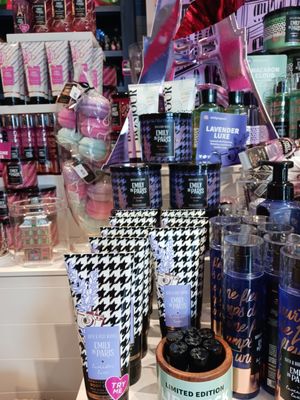 BATH & BODY WORKS - Updated December 2025 - 29 Photos & 17 Reviews