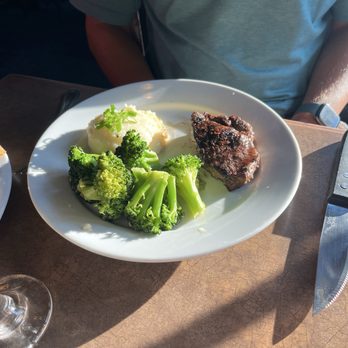 Tug's Casual Dining - All meh... - New American Near Me - Memphis, Tennessee