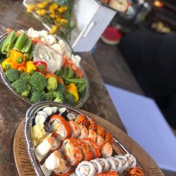 The Private Chef Experience - Sushi platter, veggie platter in San bernardino, Ca catering