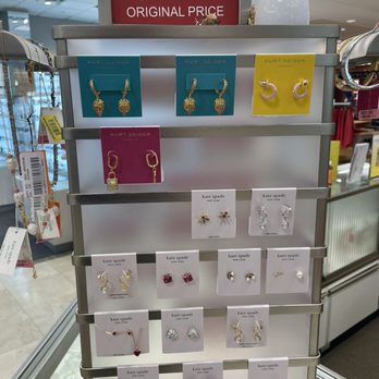 Dillard's - Men's Clothing Near Me - Collierville, Tennessee
