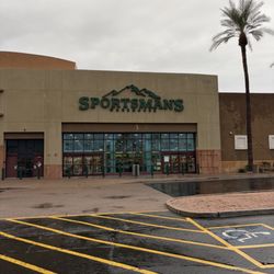 Sportsman's Warehouse - Entrance