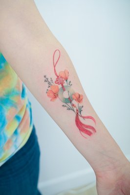 Traditional Chinese knot with jade/ Poppy flower - Traditional Chinese knot with jade/ Poppy flower