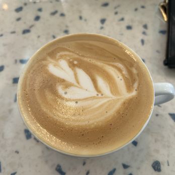 Popping Yolk Cafe - Caramel Latte - almond milk - Breakfast & Brunch Near Me - Alhambra, California