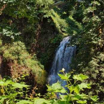 Multnomah Falls - Hiking Near Me - Bridal Veil, Oregon Multnomah Falls - Hiking Near Me - Bridal Veil, Oregon
