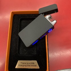 Electric rechargeable lighter