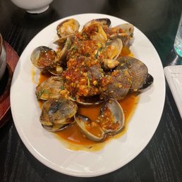 Stir fried clams with in Nem 1 Sauce Stir fried clams with in Nem 1 Sauce