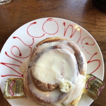 McKay Cottage Restaurant - Best cinnamon roll ever!! - American Near Me - Bend, Oregon