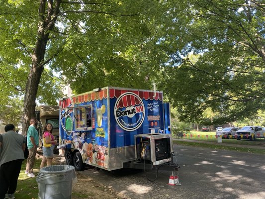 Grave of Colonel Harland Sanders by null