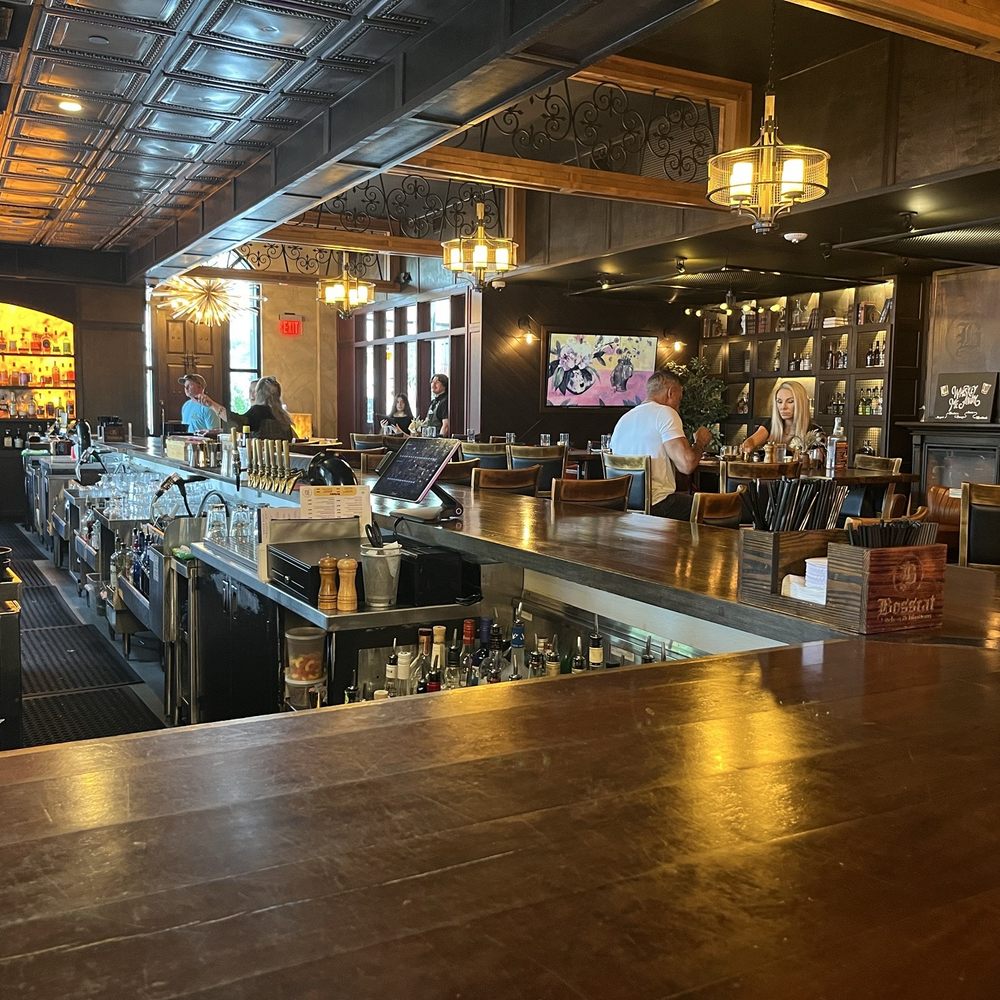 Bosscat Kitchen & Libations  - New American Near Me - Woodlands, Texas