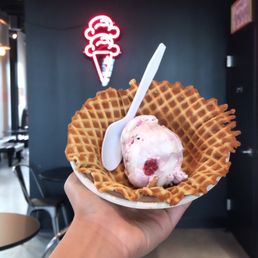 Pint - Goat Cheese & Roasted Cherries Pint - Goat Cheese & Roasted Cherries
