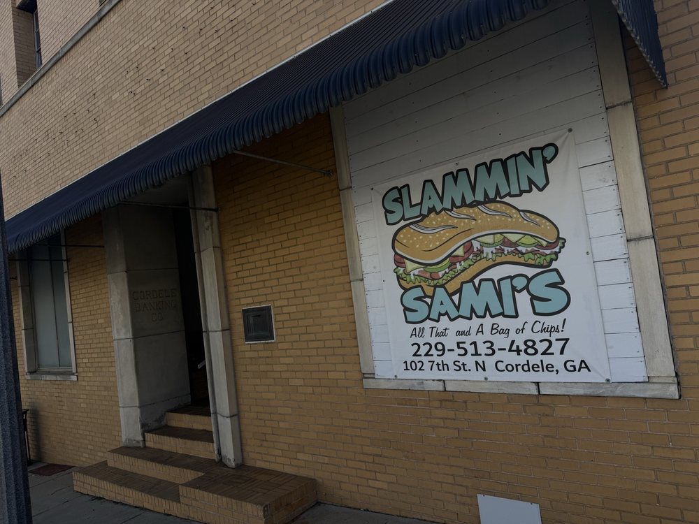Slammin Sami's Logo