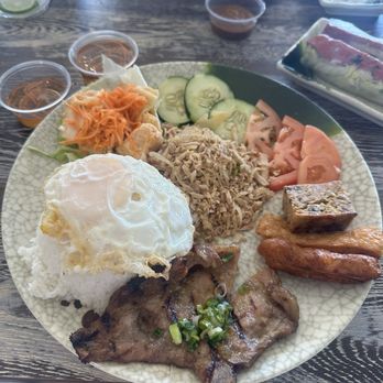 Bep Nha - Viet Kitchen - Combination plate 14 - Vietnamese Near Me - Dallas, Texas