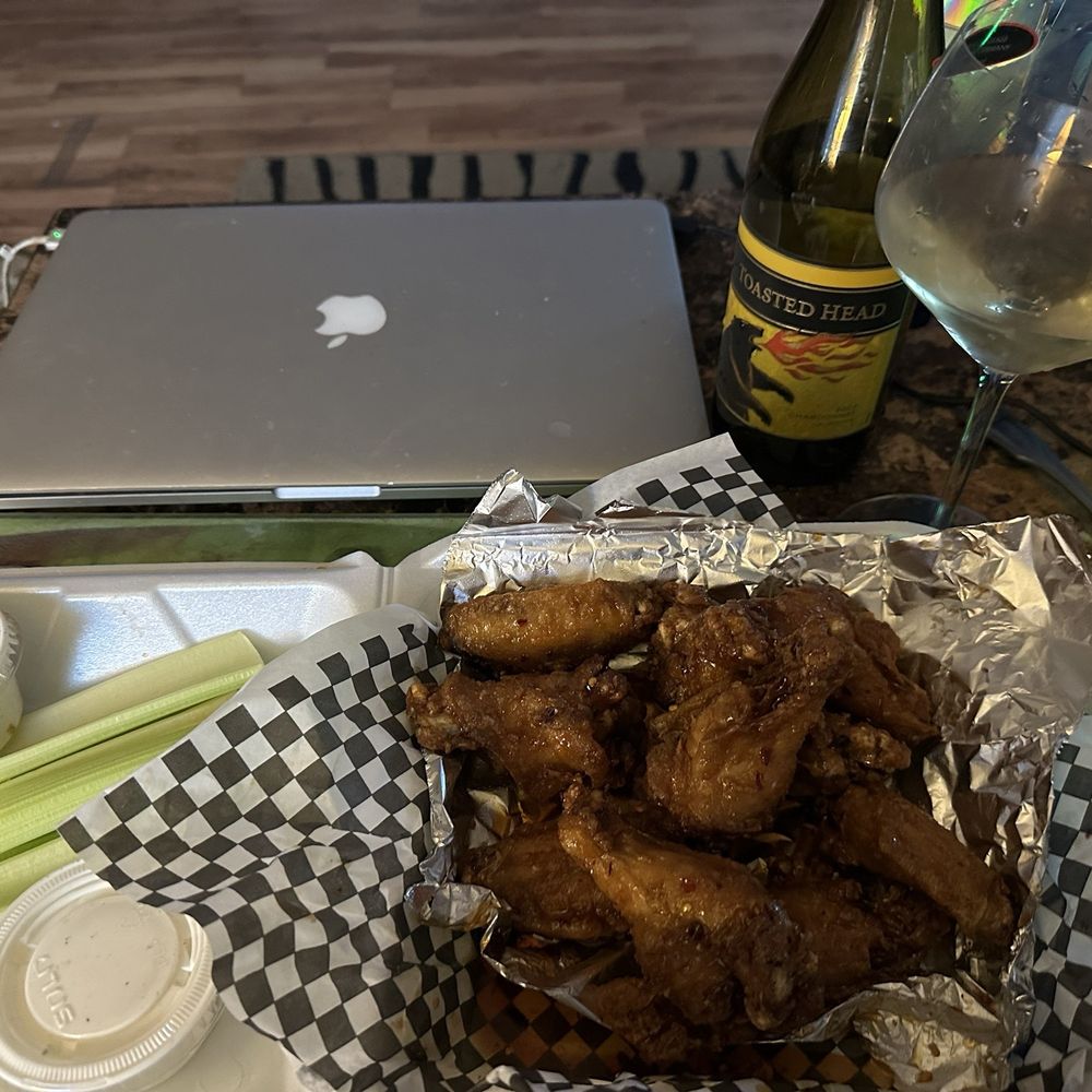 Buffalo Bar & Grill - Orange Chipotle Wings. Note this was a to go order, so the wine is from a grocery store, they do not carry Toasted Head. - American Near Me - Payson, Arizona Buffalo Bar & Grill - Orange Chipotle Wings. Note this was a to go order, so the wine is from a grocery store, they do not carry Toasted Head. - American Near Me - Payson, Arizona