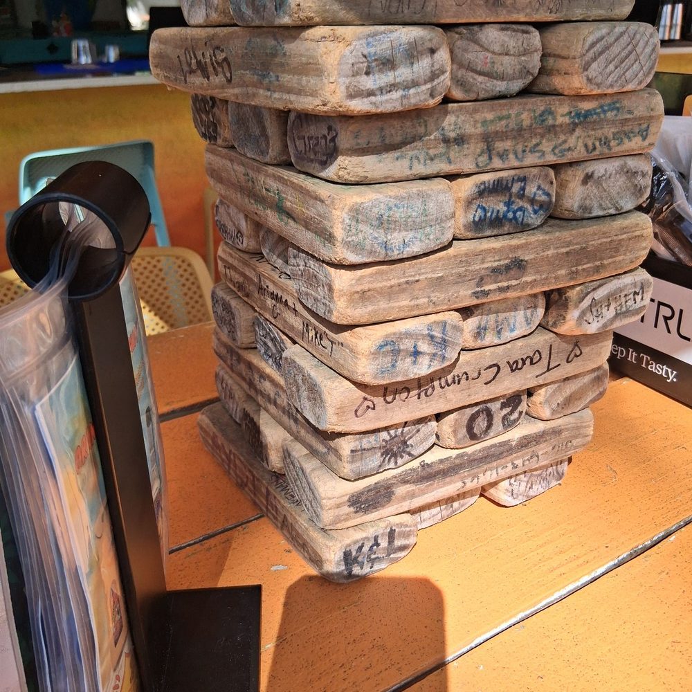 Coco's Crush Bar and Grill OG - Game of blocks - Tiki Bars Near Me - Clearwater, Florida