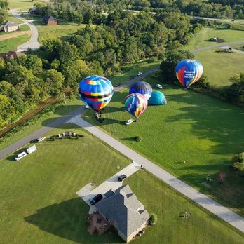Hoehler Ballooning - There flight begins. - Hot Air Balloons Near Me - Louisville, Kentucky