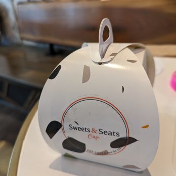 Sweets and Seats - Cute to go boxes that you can grab yourself - Cafes Near Me - Asheville, North Carolina Sweets and Seats - Cute to go boxes that you can grab yourself - Cafes Near Me - Asheville, North Carolina