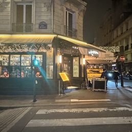 Exterior photo of Les Antiquaires - Paris, 75 Exterior photo of Les Antiquaires - Paris, 75