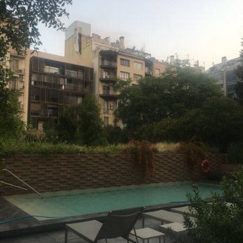 Alexandra Barcelona Hotel - Pool in the early morning. - Hotels Near Me - Barcelona, B