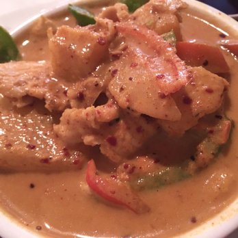 Thai 9 - Yellow curry with chicken - Thai Near Me - Dayton, Ohio Thai 9 - Yellow curry with chicken - Thai Near Me - Dayton, Ohio
