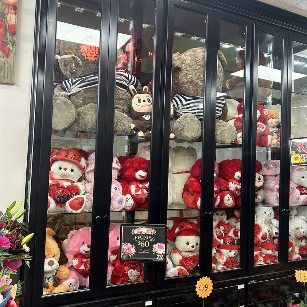 Imperial Florist - Teddy bears - Florists Near Me - Norwalk, California Imperial Florist - Teddy bears - Florists Near Me - Norwalk, California