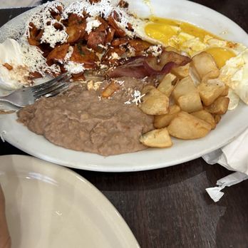 El Charro Mexican Bar & Grill - Chilaquiles - Mexican Near Me - Houston, Texas El Charro Mexican Bar & Grill - Chilaquiles - Mexican Near Me - Houston, Texas