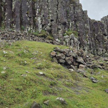 Giant's Causeway - Landmarks & Historical Buildings Near Me - Bushmills, MYL