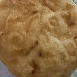 Pupusas Carmencita - El inicio este negocio era muy bueno era la señora Carmen hacía pupusas de verdad esto que compré ayer q barbaridad horribles