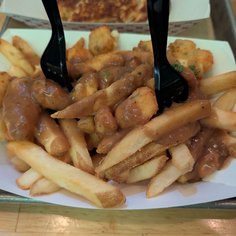 Roxy's Grilled Cheese - Poutine fries - Sandwiches Near Me - Cambridge, Massachusetts Roxy's Grilled Cheese - Poutine fries - Sandwiches Near Me - Cambridge, Massachusetts