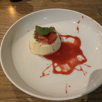 Marlenes Bistro - Vanilla panna cotta - Restaurants Near Me - Kongsberg, 06