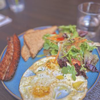 Khao Hom - Smoked Chicken Sausages with two eggs - Thai Near Me - Hayward, California