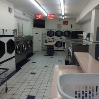 Dukes Laundromat - View from mid-way to back. - Laundromat Near Me - Alexandria, Virginia