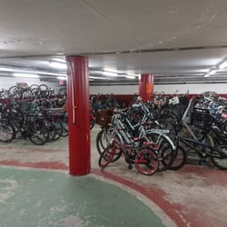 Fietsenstalling Pathé de Munt