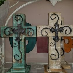 Jacksonville Florist & Gifts - Very nice wooden crosses that is great for any occasion.